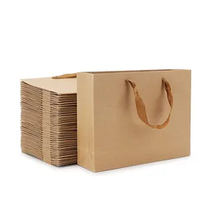 Impresión de lujo Proveedor Profesional logotipo personalizado de impresión de la bolsa de papel de kraft marrón con mango para paquete de regalo