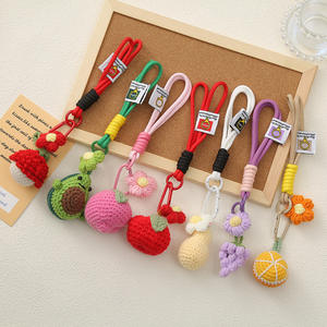 Colgantes de <span class=keywords><strong>ganchillo</strong></span> creativos lindos llaveros de <span class=keywords><strong>ganchillo</strong></span> hechos a mano de frutas y verduras hilo de almacenamiento para bolsos y llaves de niñas - Product Image 2