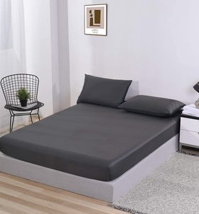 <span class=keywords><strong>Drap</strong></span>-<span class=keywords><strong>housse</strong></span> <span class=keywords><strong>noir</strong></span> en microfibre avec poches profondes jusqu'à 43 cm + 2 taies d'oreiller - Product Image 6