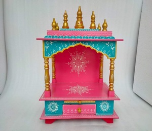 Templo de Pooja Tradicional de Madera, Elaborado con Pintura, Marco Resistente, Cajones Funcionales y Diseño Clásico para Ángulos Espirituales - Product Image 5