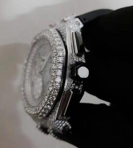 Montre en acier inoxydable avec diamants VVS, la plus vendue, pour les affaires et la mode, avec verre résistant aux rayures, pour un usage quotidien, disponible à la vente - Product Image 2
