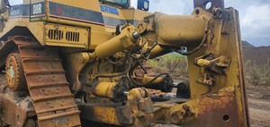 Bulldozers pequeños usados Caterpillar D8R D7G D6D D5M Crawler Dozer Listo para trabajar Cummins Motor Bomba de caja de cambios - Product Image 3