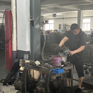 Các nhà máy Trung Quốc 4Kw 5.5HP 200/300L trực tiếp bán Máy nén khí vành đai Máy nén khí công nghiệp. - Product Image 5