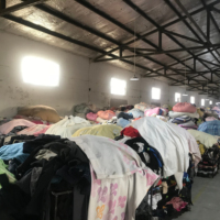 Conteneur coréen d'usine pour lot de vêtements usagés vêtements usagés importés