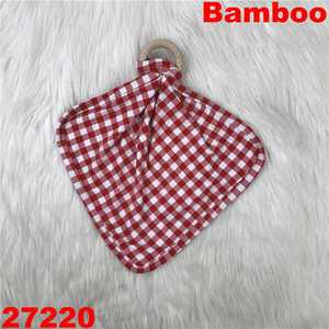 שמיכות במבוק לתינוקות של RTS Wholesale עם הדפסים שונים של דמויות, שמיכת ביטחון לתינוקות, סינר נגד ריור, פריט לפעוטות, סטים לבנות - Product Image 4