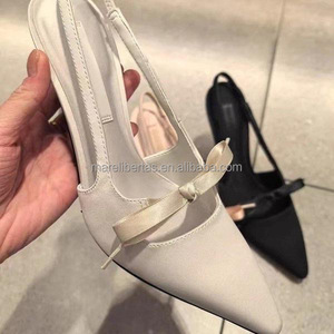 Elegantes Sandalias de Tacón Alto con Punta Puntiaguda y Pedrería de Satén para Mujer, Tacones de Aguja con Correa en el Tobillo para Bodas y Fiestas - Product Image 4