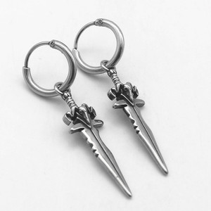 Pendientes colgantes con forma de espada y diseño de cabeza de oveja de yunnique, joyería de moda de acero de titanio para hombres y mujeres, pendientes de plata tibetana - Product Image 3