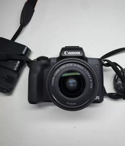 Appareil photo hybride d'occasion Canon M50 avec objectif 15-45 mm, best-seller, niveau d'entrée, APS-C - Product Image 6