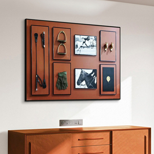 Décoration murale équestre pour la maison : Ensemble d'art paysager avec accessoires et photos, cadre en bois de luxe fait main, toile originale moderne - Product Image 1