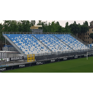 Hecho en Italia Marca CETA Pies ajustables de calidad superior Gradas de metal modulares Asientos de estadio Tribunas deportivas - Product Image 1