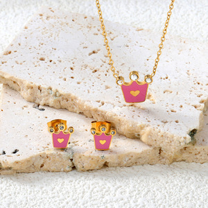 Conjunto de joyería Crown, collar con colgante de corazón rosa de acero inoxidable, pendientes, regalo para mujeres y niñas, accesorios de moda - Product Image 1
