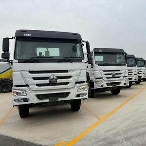 Unidad de tractor Sinotruk Howo 6x4: alta capacidad de carga, cabina cómoda, perfecta para equipos de Logística Globales - Product Image 1