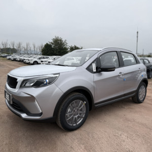 Geely Livan X3 Pro Plateado, 1.5L MT, SUV Pequeño de 5 Plazas, NUEVO - Product Image 3