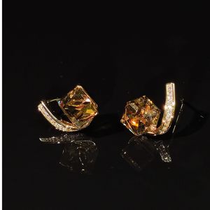 Geometric <b>Stud</b> <b>Earrings</b> <b>Crystal</b> Rhinestone Zinc Alloy Women's Party Fashion Jewelry - Product Image 1