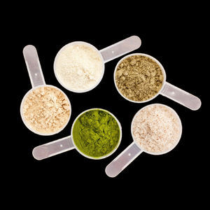 Cuchara de plástico pequeña personalizada P & M para polvo de proteína alimentaria - Product Image 2