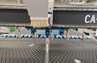Machine de gravure CNC à changement d'outil automatique haute efficacité 2040 ATC 4*8 pieds pour l'industrie du travail du bois et des portes d'armoires