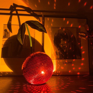 Boule disco en verre argenté Zhejiang Cerise Tentante, design moderne réfléchissant, C-049, pour fêtes, vacances et Nouvel An - Product Image 6