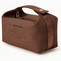 Sac cosmétique marron à chevrons avec logo personnalisé, poignée supérieure et fermeture éclair, organiseur de toilette pour marque de beauté, vente en gros