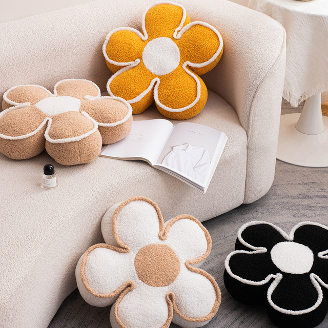 Cream-style Sun Flower Throw Pillows Luxury High-end Seat Cushions and Back Pillows for Living Room Sofas