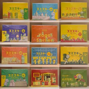 Figurines miniatures SMISKI authentiques, figurines mignonnes, objets de collection pour la maison, poupées tendance, cadeaux de Noël surprise, boîtes mystère - Product Image 3