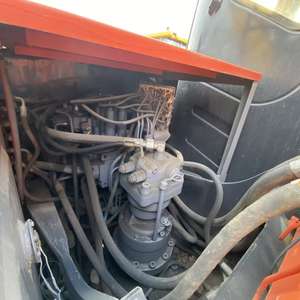 Mini-excavatrice sur chenilles Hitachi ZAXIS120 d'occasion, 90% neuve, moteur Isuzu, modèle 2023, 12 tonnes, godet de 0,52 m, prix bas, en stock - Product Image 5