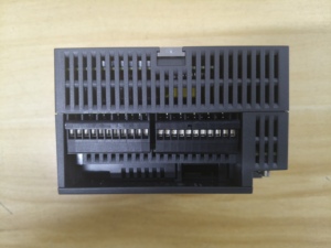 ซีพียู SIMATIC S7-200 SMART ST40 พร้อมระบบจ่ายไฟในตัว 24V DC/DC/DC รองรับการสื่อสาร Modbus หน่วยความจำ ROM คอนโทรลเลอร์และ PAC แบบเฉพาะ - Product Image 3
