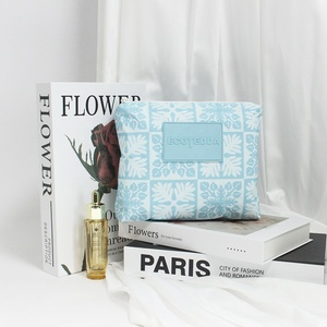 Trousse de Maquillage Femme Personnalisée avec Logo, Légère, en Tyvek Dupont <span class=keywords><strong>Enduit</strong></span> Imperméable et Lavable, avec Fermeture Éclair - Product Image 4