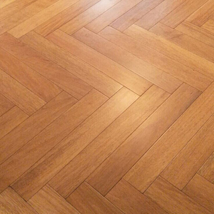 Parquet contrecollé en chêne européen multicouche ISO9001, qualité ABCD, résistant à l'usure, système clic, 14 mm, motif chevrons, avec sous-couche - Product Image 1