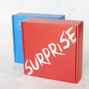 benutzerdefinierte biologisch abbaubare papier-versandverpackung geschenkbox luxus-versandtasche wellpappe-verpackung pappe-boxen für kleidungsverpackung - Product Image 6