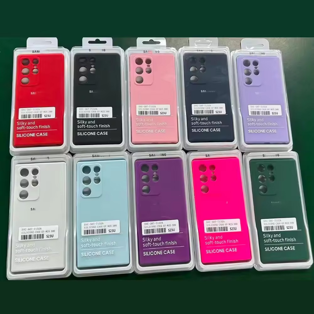 ブラックベリー　Q10  純正ケース２個付き モバイルデバイスをスタイリッシュに保護する、耐久性に優れたブラック