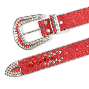 Cinturón de Cuero Rosa Personalizado con Pedrería y Hebilla Plateada, Estilo Casual Dulce, Moldeado en Una Sola Pieza, Fabricación OEM ODM - Product Image 2