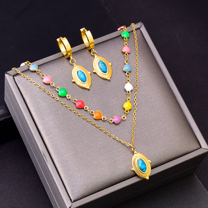 Collar de doble capa con diseño de corazón a la moda, chapado en oro, con gota de agua y turquesa, de acero inoxidable, estilo bohemio vintage, y pendientes de aro para mujer hindú. - Product Image 1