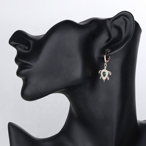 Juego de Aretes y Collar con Diseño de Tortuga, Chapado en Oro de 18K y Circonitas, para Mujer - Joyería de Boda, Venta al Por Mayor - Product Image 4