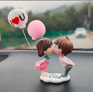 Autodecoratie Hoge kwaliteit kunststof Leuke cartoonparen Actiefiguren Interieurkits Ballonornament Autodashboard - Product Image 6
