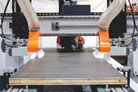 Scie à panneaux CNC automatique à quatre côtés efficace pour la découpe de cadres de portes en bois, 30KW, multi-tension, travail du bois