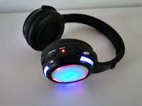 Compra al por Mayor MEJOR PRECIO Auriculares Inalámbricos para Discoteca Silenciosa de 5 Canales, Transmisor de Audio con Alcance de 500M, Compatible con Teléfono, Laptop y PC para Fiestas Silenciosas