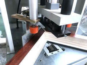 פינת ניקוי מכונת עבור PVC windows ודלתות - Product Image 2