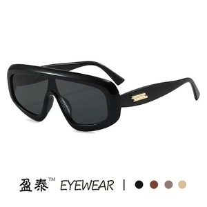 แว่นกันแดดทรงใหญ่ Yingtai Eyewear รุ่น One Piece กรอบ PC ป้องกันรังสียูวี 400 สำหรับทุกเพศ สไตล์แฟชั่นสำหรับงานปาร์ตี้ - Product Image 1