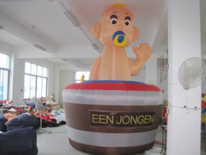 Inflatable Holland Baby with Bathtub for Outdoor Commercial Sale Advertising Events - Product Image 2