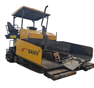 Pavégeuse sur chenilles Sany 20 tonnes d'occasion à bon prix, en excellent état, modèle Sany SAP60C-8 Super <span class=keywords><strong>Paver</strong></span> pour la construction de routes en asphalte - Product Image 1