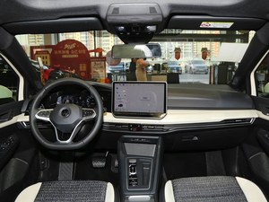 Volkswagen <span class=keywords><strong>Golf</strong></span> 300 <span class=keywords><strong>TSI</strong></span> en Stock, Sedán Compacto de Gasolina con Motor Turboalimentado, Neumáticos R17, Techo Solar, Encendido por Botón - Product Image 5
