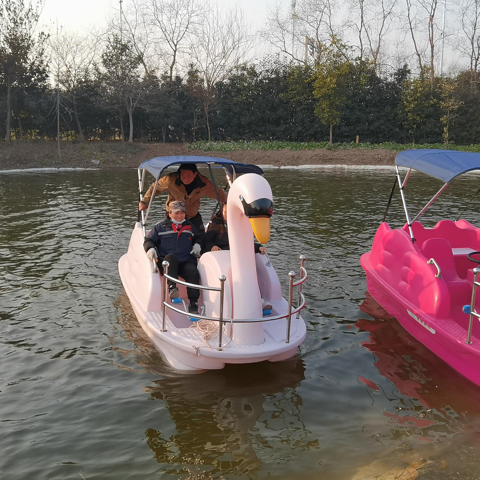 Customizable Cartoon Animal Fiberglass Swan Pedal Boat Waterplay Crafts ...