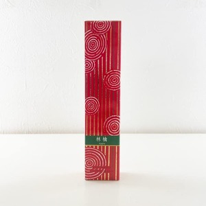 Incienso Largo Perfumado a Manzana Japonesa, Base de Sándalo Blanco Natural para Uso en Habitación o Altar Budista, 40 Palos con Soporte - Product Image 3