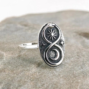 Anello Serpente Sole Stella, Stile Misterioso di Nicchia, Accessorio Moda per Feste, Outfit Quotidiani e Regalo - Product Image 2