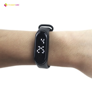 Bracelet NFC RFID en silicone à prix d'usine YTS, imprimé avec logo, bracelets LED personnalisés - Product Image 2