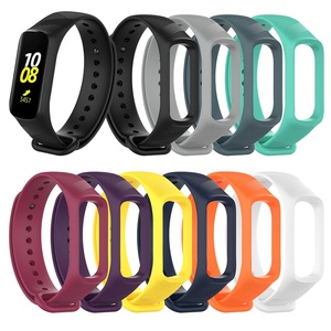 Accessoires de montre intelligente <span class=keywords><strong>Bracelet</strong></span> de rechange <span class=keywords><strong>Bracelet</strong></span> de montre pour <span class=keywords><strong>Samsung</strong></span> Galaxy <span class=keywords><strong>fit</strong></span>-<span class=keywords><strong>e</strong></span> R375 <span class=keywords><strong>Bracelet</strong></span> de montre en Silicone à motif sergé - Product Image 1