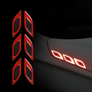 Tiras Reflectantes de Fibra de Carbono 3D para Coche, Pegatina Reflectora, Cinta de Advertencia de Seguridad para Camión, Accesorios Exteriores - Product Image 2