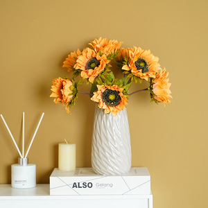 Ramillete de Girasoles Artificiales Ruilisi, Flores de Seda para Decoración de Bodas y Hogar, Amarillo Dorado, Otoño Blanco - Product Image 2