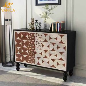 Aparador de Madera Maciza de Roble Negro con <span class=keywords><strong>Puertas</strong></span> <span class=keywords><strong>Corredizas</strong></span> Redondeadas de Estilo Mid-Century <span class=keywords><strong>para</strong></span> el Comedor o la Entrada - Product Image 5