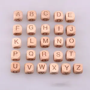 Cube carré en bois de 12mm, personnalisé, couleur bois, Alphabet anglais, lettres gravées au Laser, hêtre, perles en bois avec trou